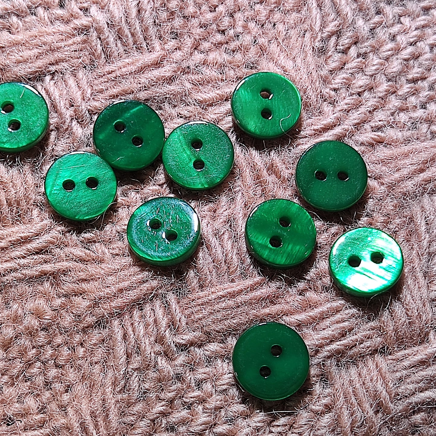 Emerald Green Mother of Pearl Buttons - 2 Hole - 11.5mm, 15mm, 18mm, 20mm, Pack of 50(B2020)