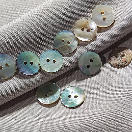 Mother of Pearl Shell Buttons – Natural MOP Buttons – 10mm to 28mm – Pack of 50(B415)