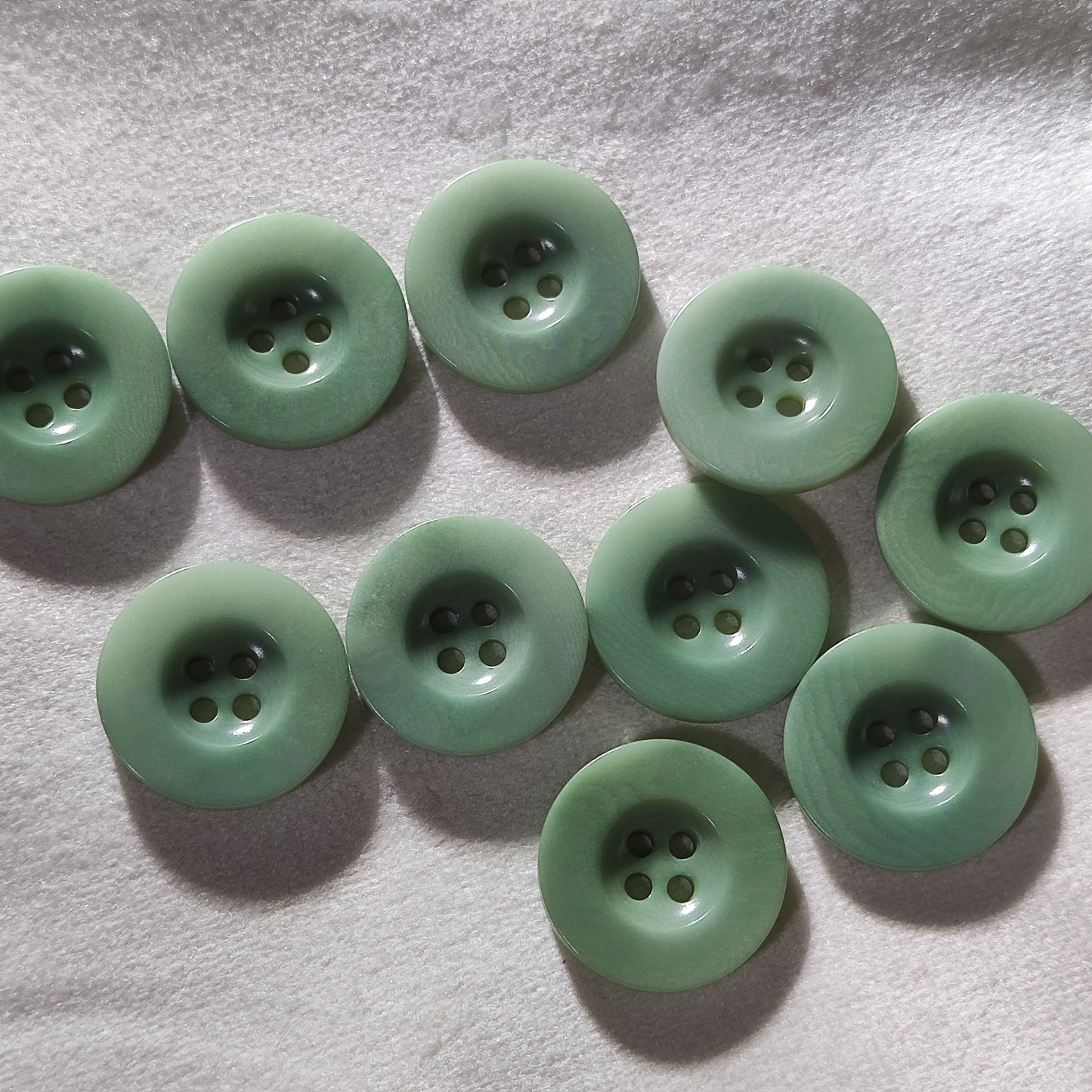 Corozo Buttons –Sage Green Tone – 11.5mm / 15mm / 20mm / 25mm – Pack of 50(B1624)