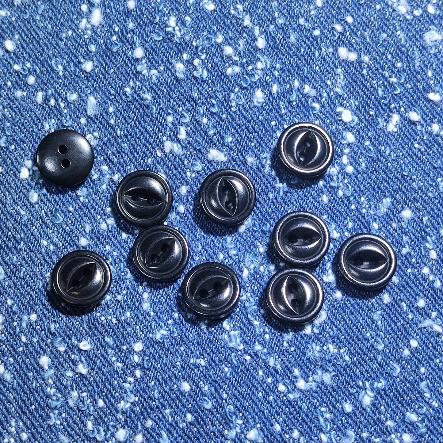 Jet Black Corozo Buttons - Fish Eye Design - 11.5mm, 15mm, 18mm, 20mm - Pack of 50(B526)