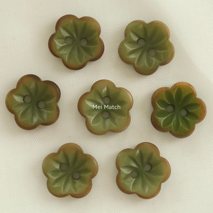 Olive Green Flower Corozo Buttons-Burnt Rim - 2 Hole - 11.5mm, 12.5mm, 15mm, 18mm, 20mm - Pack of 50(B1343)